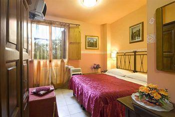 Hotel Guelfa 3*